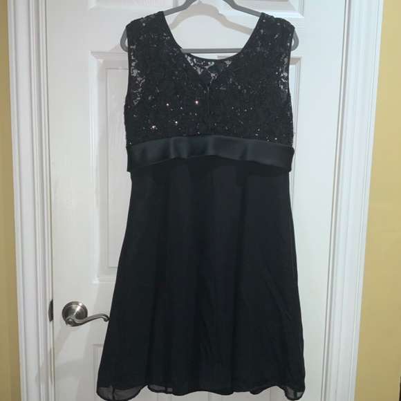 Tahari ASL fit & flare black cocktail dress Sz 12 satin waist sequin lace - Picture 4 of 8
